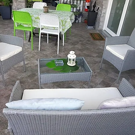 Ori Oriana Apartment *